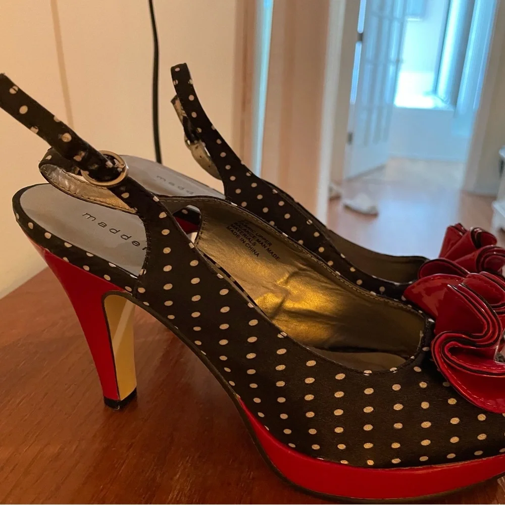 Madden girl black white polkadot sling backs - Picture 3 of 6